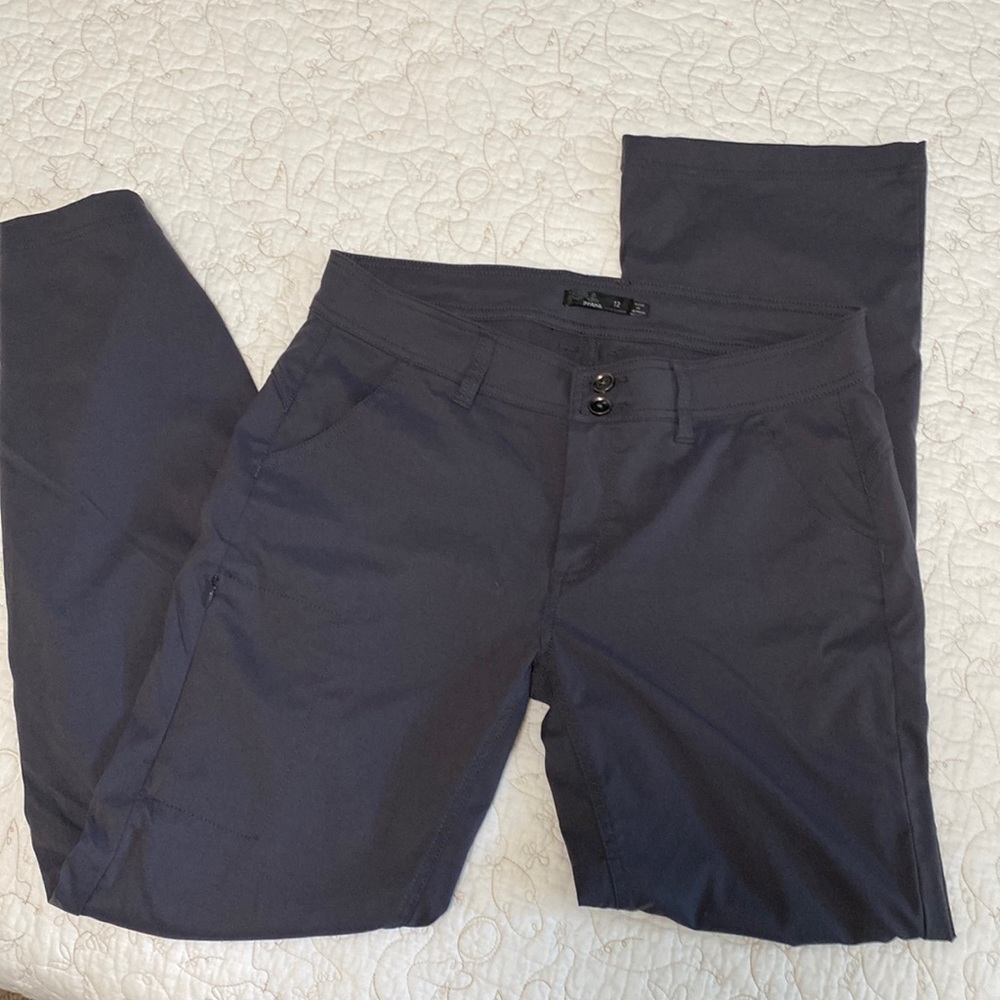 The Prana Halle Straight Pant Coal Grey women’s 12 Regular